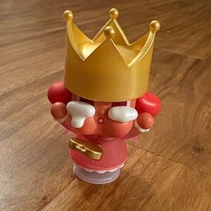 POPMART heartbreak crybaby